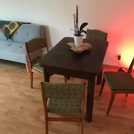 Live Easy With Balcony,netflix, Quiet, Close To Football Stadium, Direct Train Connection, Espresso Maker *