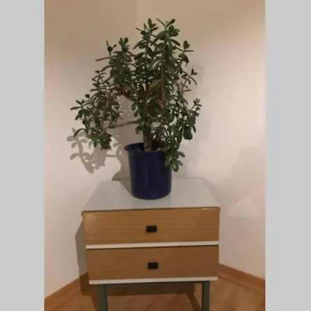 Easy Living Balcony Suite: Football Proximity & Netflix Leipzig