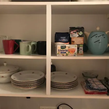 公寓 Live Easy With Balcony,netflix, Quiet, Close To Football Stadium, Direct Train Connection, Espresso Maker *